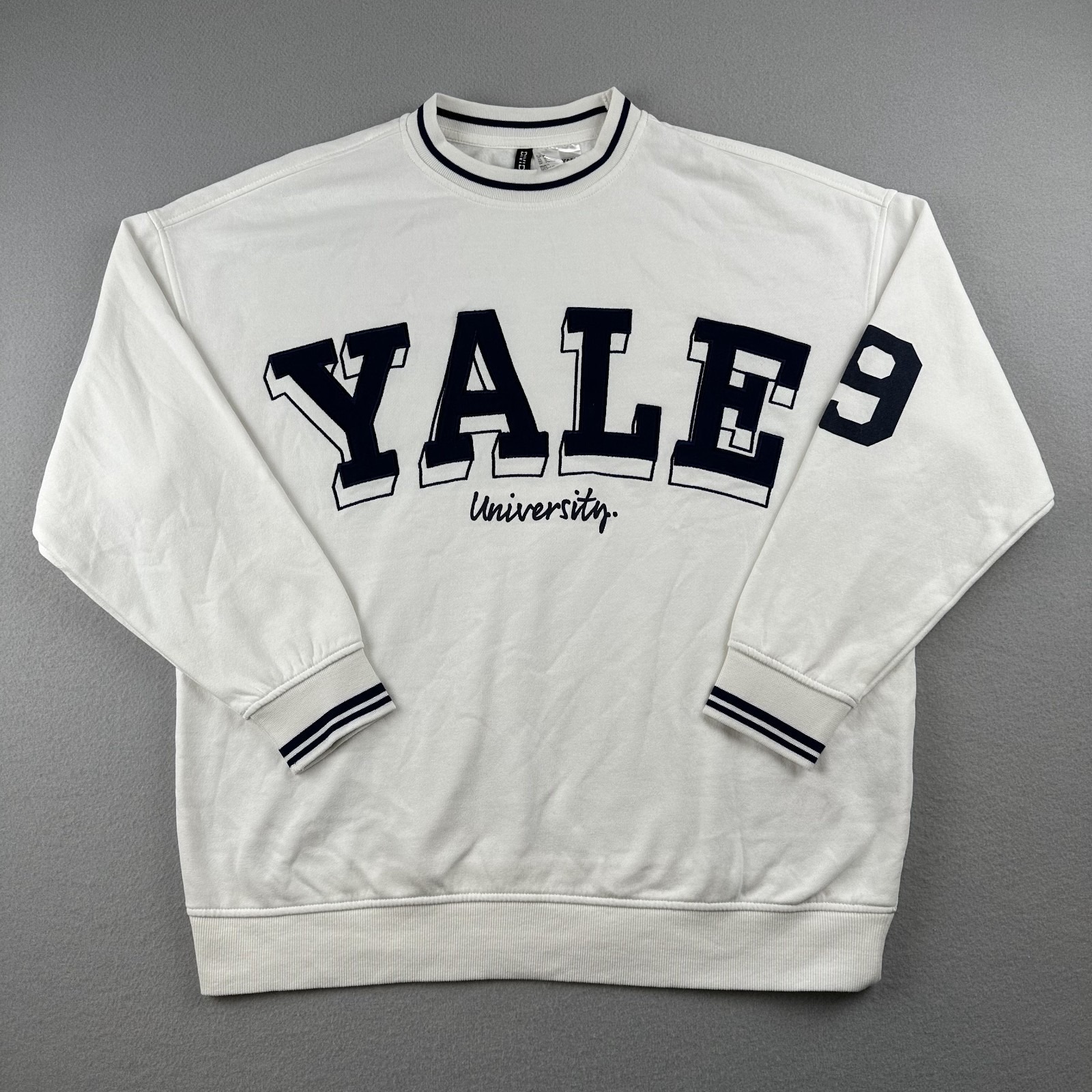 Yale University Oversized Crew Neck Sweatshirt Soft Brushed Inside Med Size M